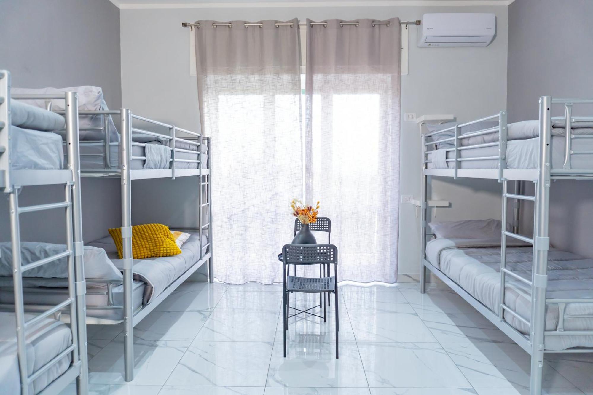 Hostal Partenope *